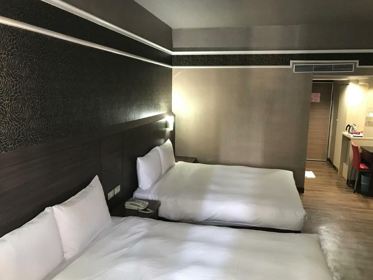 หลงเซียงโฮเต็ล Hotel เกาสง ภายนอก รูปภาพ