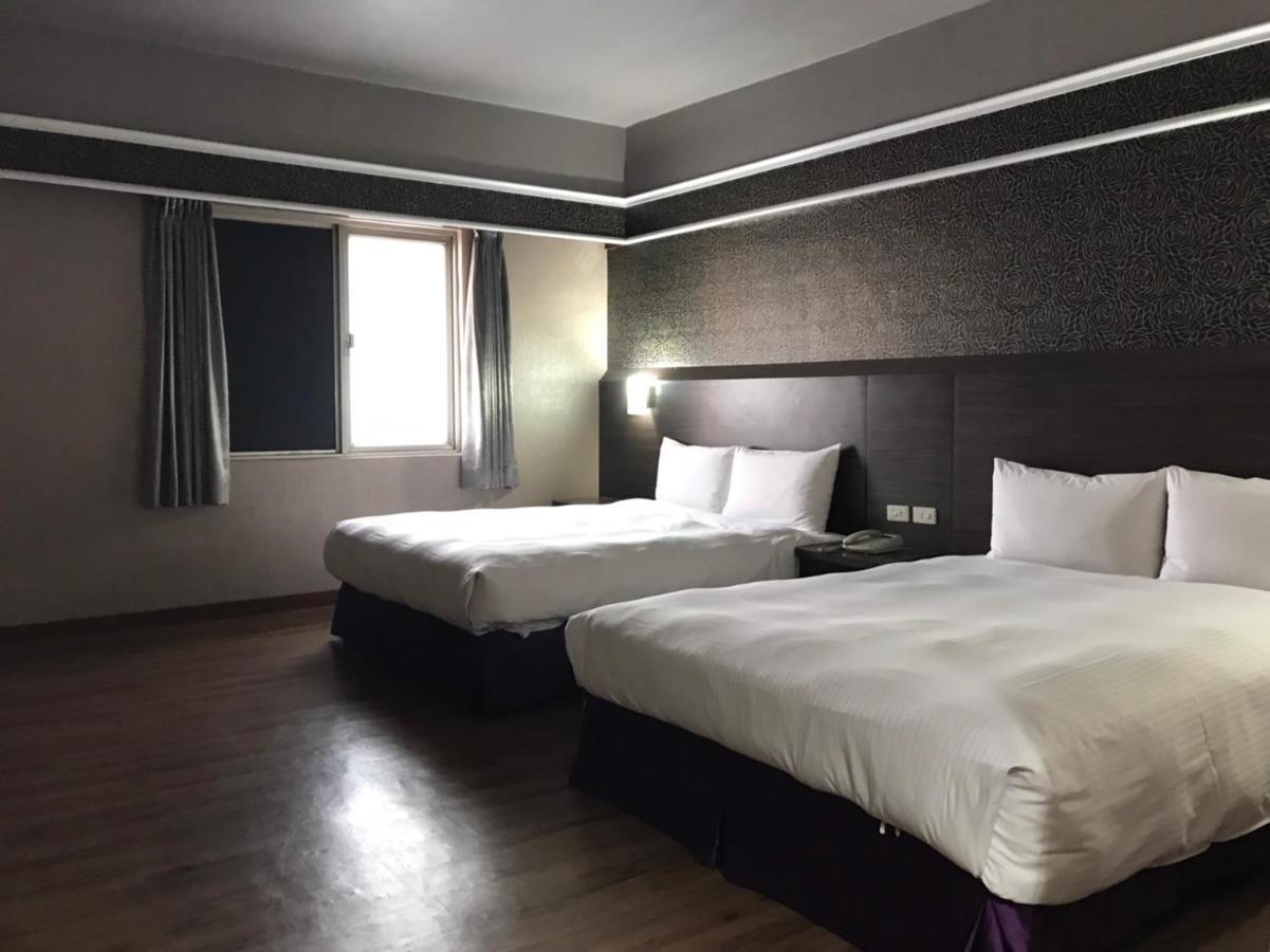 หลงเซียงโฮเต็ล Hotel เกาสง ภายนอก รูปภาพ